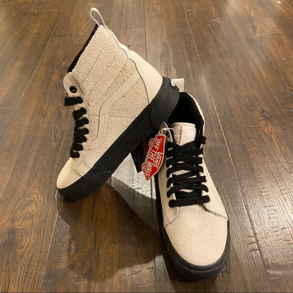 VANS Sk8-Hi Mte Suede Platform Moonbeam Shoes - Picture 4 of 13